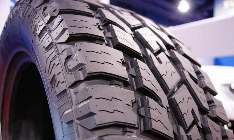 255/55R18 109H All-Terrain Tire B598782