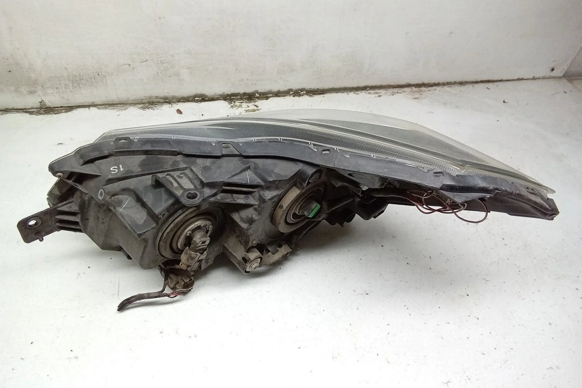 15 Subaru Impreza Passenger RH Head Light Lamp OEM Q269