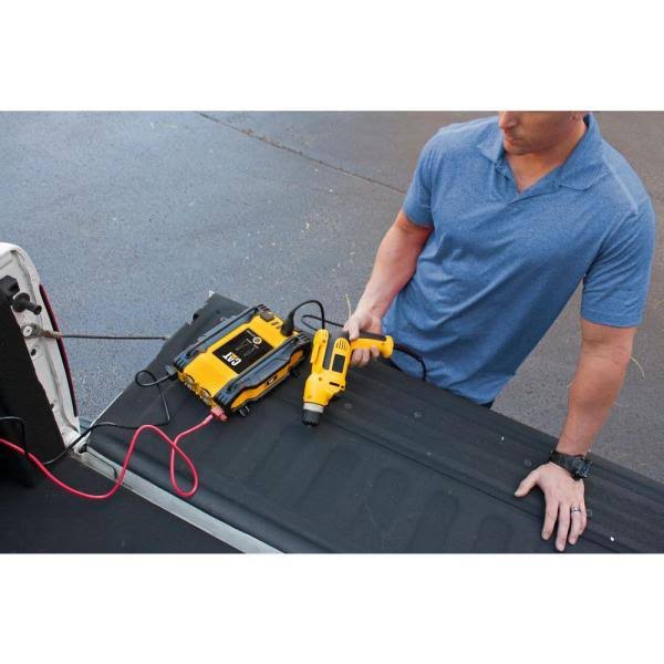 1000-Watt Power Inverter C39072
