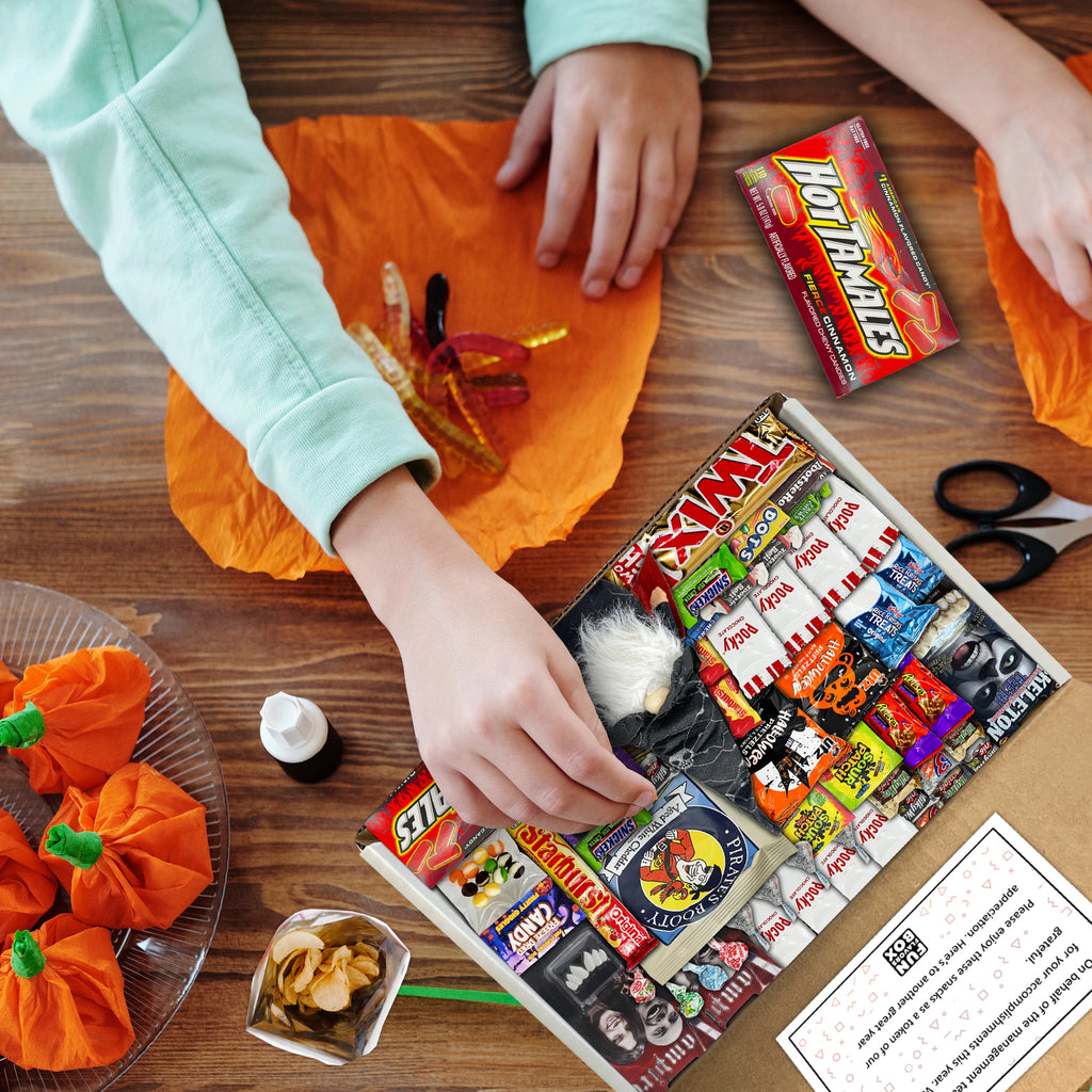 Halloween Variety Pack Candy Snacks Gift Box 50 Count N35833