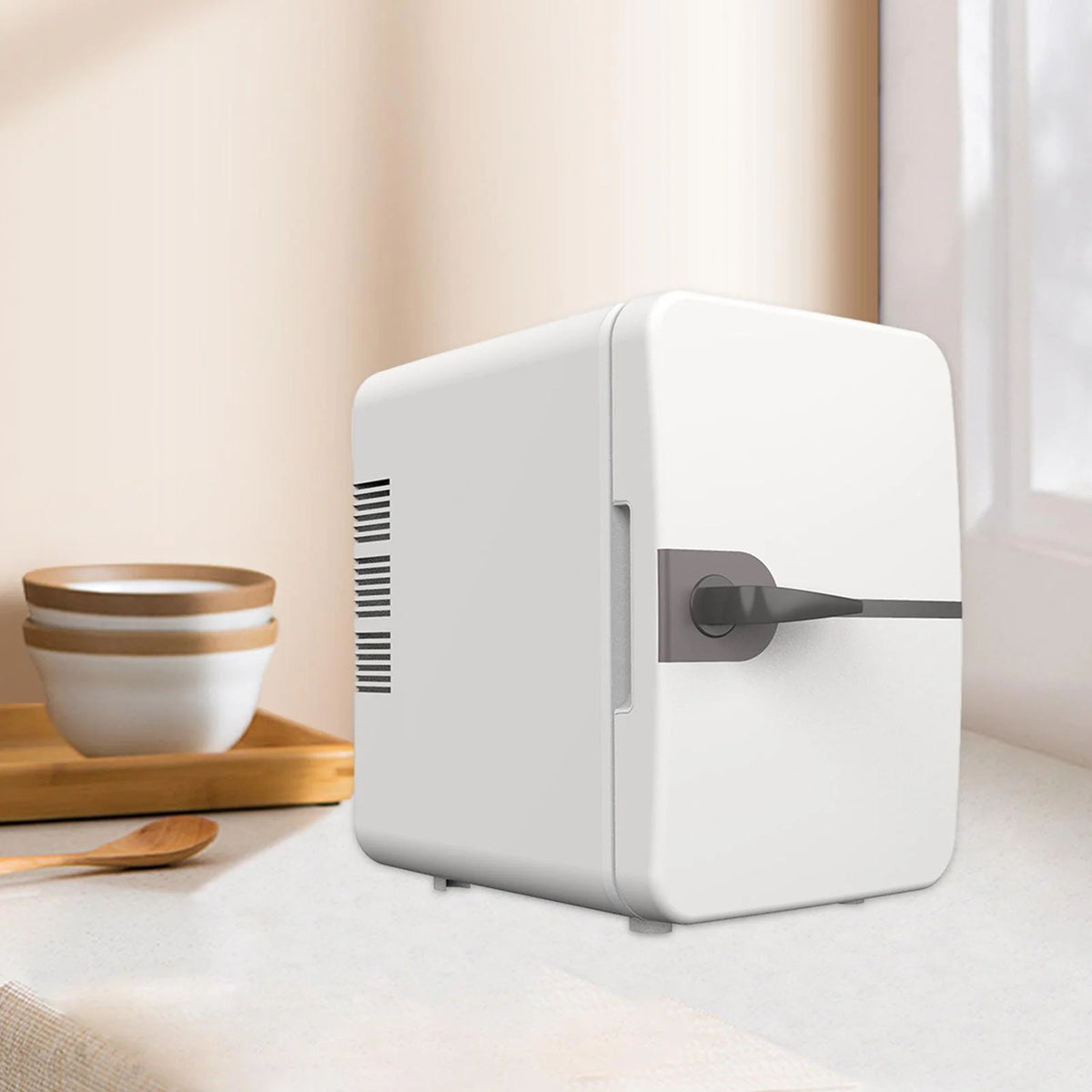 Compact Mini Fridge 4 Liters Portable Refrigerator and Warmer I18655