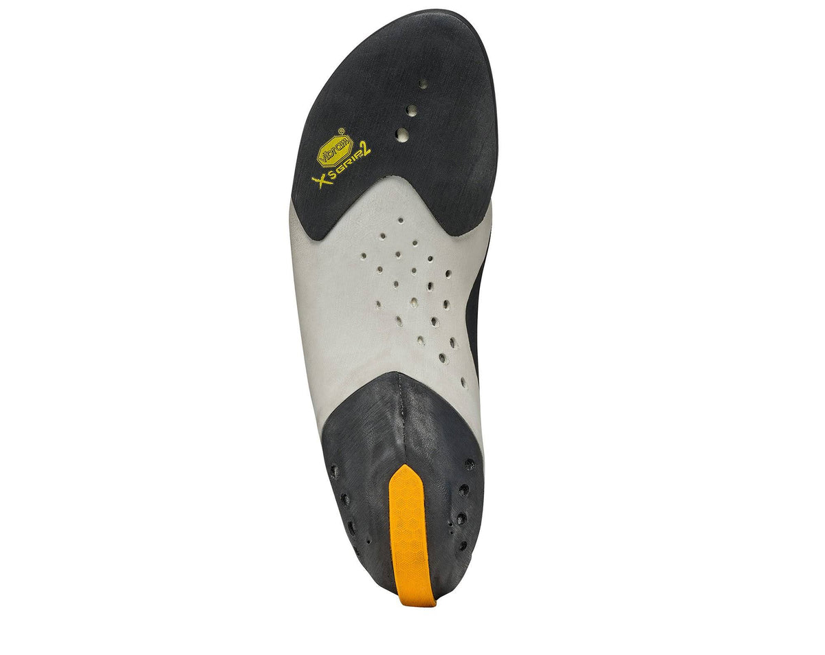 Booster Climbing Shoe E952229
