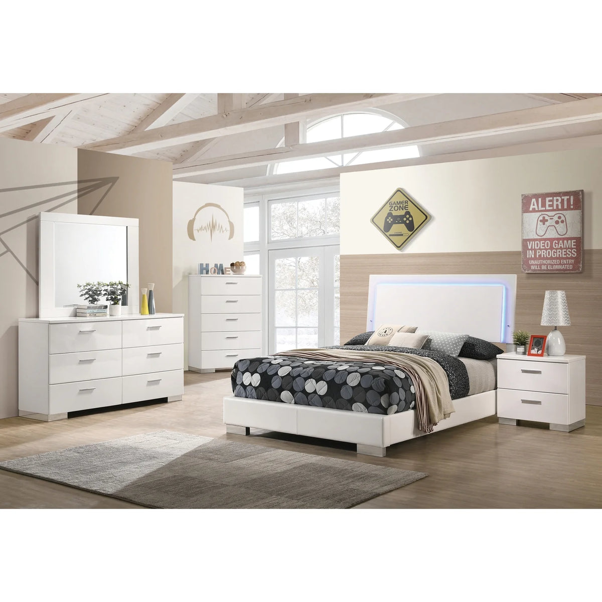 Glossy White 4-Piece Faux Leather Full Size Bedroom Set R398490