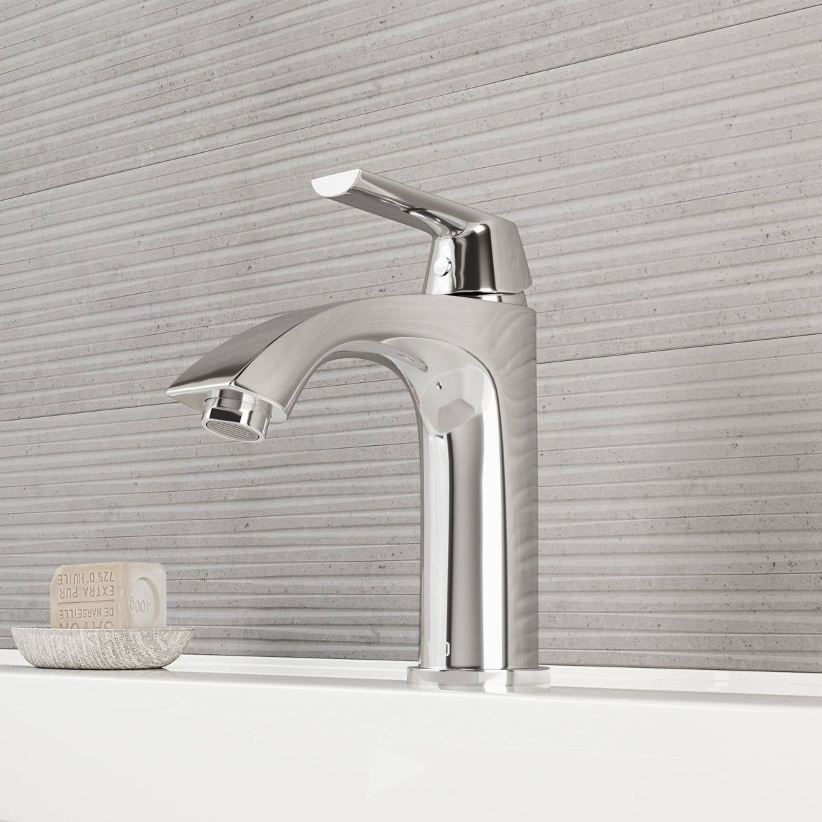 Chrome Single Hole Bathroom Faucet N1646