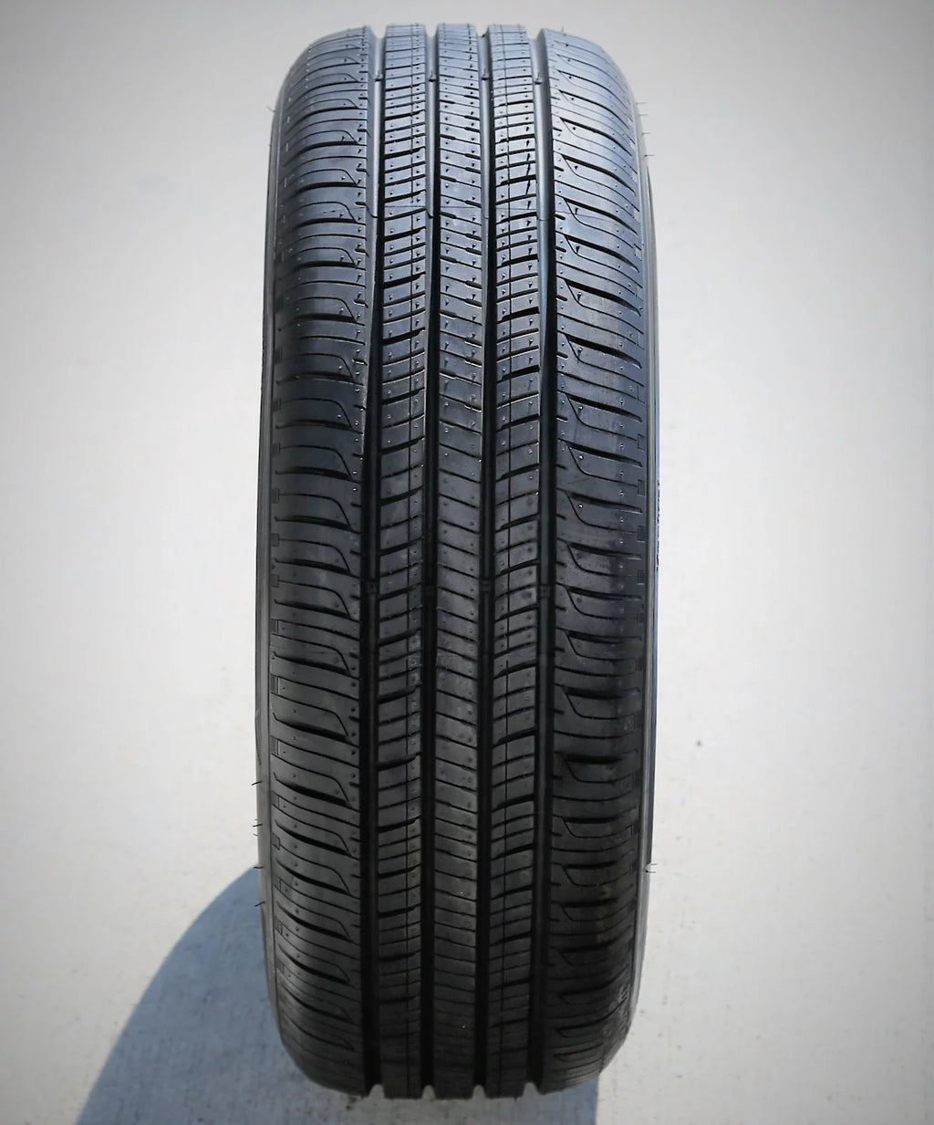 All Season 205/65R16 95H Passenger Tire K541
