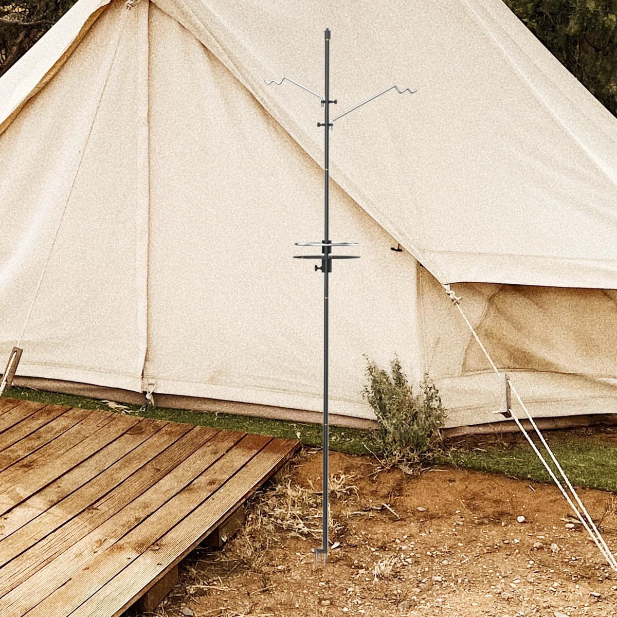 Collapsible Camping Lantern Stand 138x16cm with Stake C665
